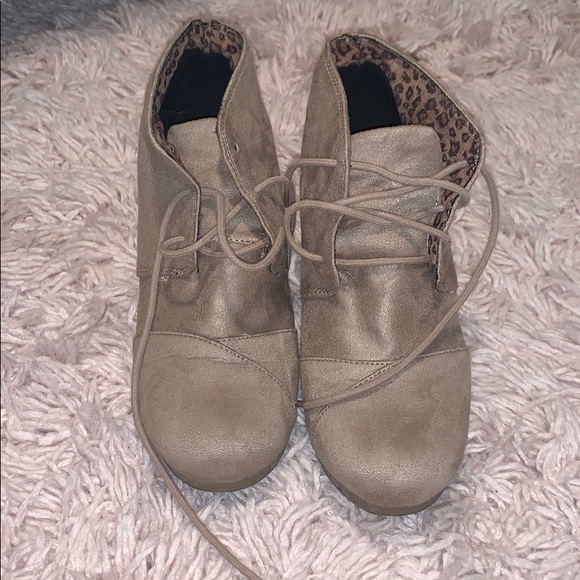 Wedges - Picture 2 of 4